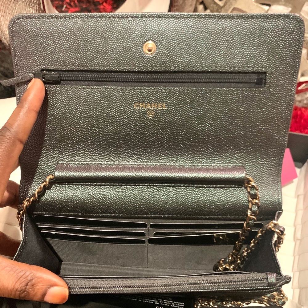 😍❤️🆕CHANEL WOC Wallet on chain Iridescent Large pearl Caviar Leather Bag - Picture 4 of 17